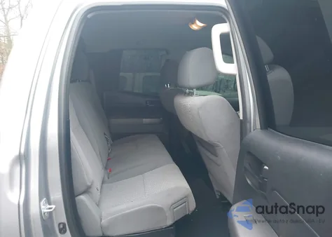 2012 Toyota Tundra Grade 5.7L V8 z USA, uszkodzony, nr VIN 5TFRY5F19CX121098